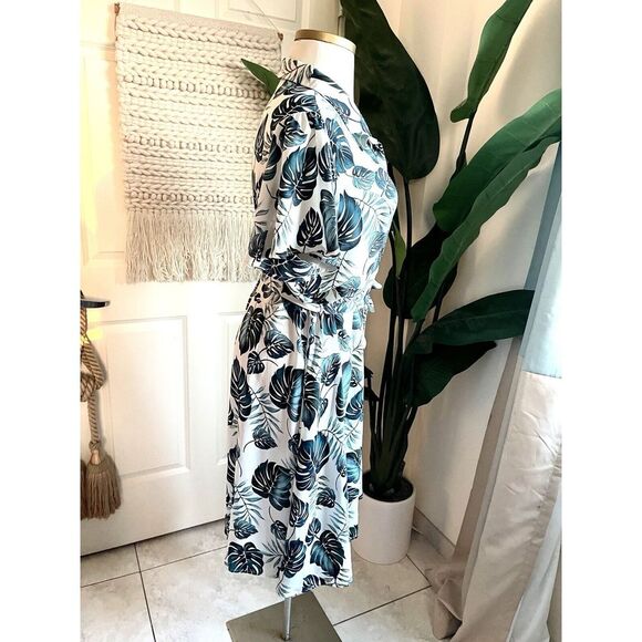 Corvia Women's Plus Size 20/22 Shirt Dress Palm Leaves Belted Lightweight - Picture 3 of 9